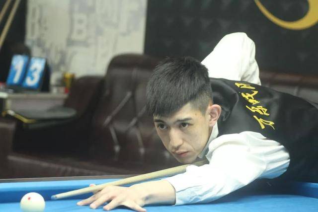 给更衣室与 给更衣室与