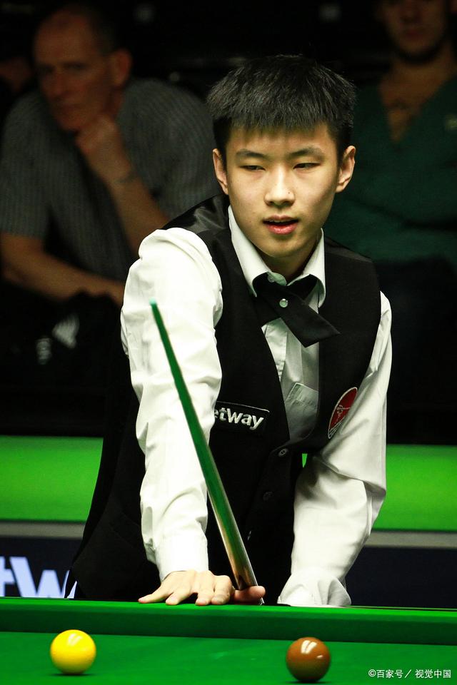 训练赛与自 训练赛与自